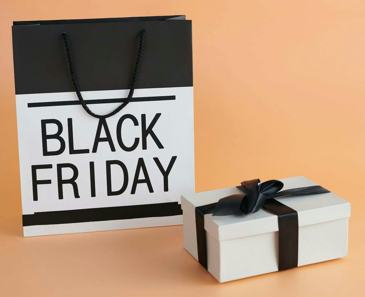 Black Friday Shopping Bag and Gift Box 2022 Deals.jpg